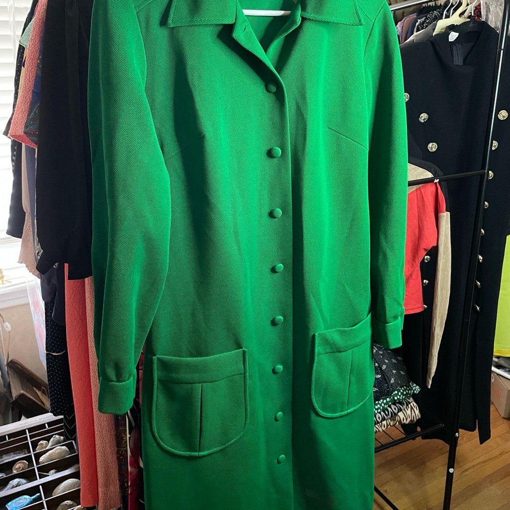 VTG Vibrant Green Button-Up Coat Dress